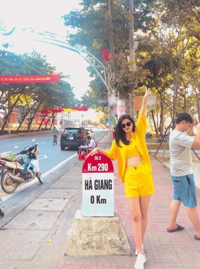 Linh Homestay And Motorbikes Rent Ha Giang Exteriör bild